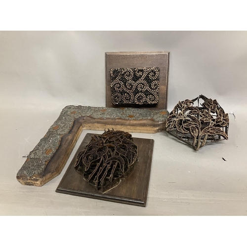 177 - Antique printing blocks

An antique metal block for fabric printing, with metal handle, designed as ... 