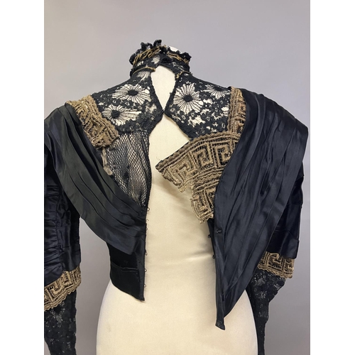 359 - An elaborately beaded Victorian beaded mantle, elbow length, black velvet formed in 2 layers, each t... 