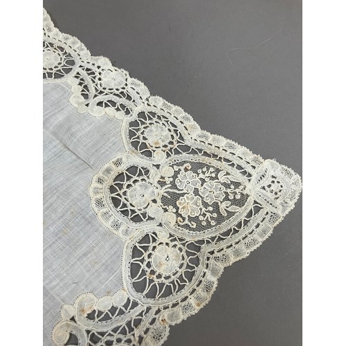 270 - Antique Lace: seven Mixed Brussels handkerchieves, the needlework to the corners, fine lawn (7) (Shi... 