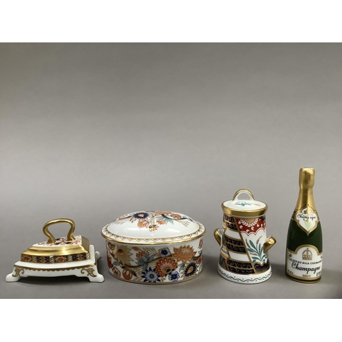 25 - Royal Crown Derby box and cover Ajanta exclusive for Royal Crown Derby Collector's Guild, oval, 4.5c... 