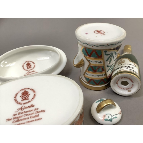 25 - Royal Crown Derby box and cover Ajanta exclusive for Royal Crown Derby Collector's Guild, oval, 4.5c... 