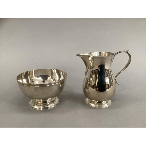 376 - Silver sugar and cream jug, Birmingham 1968 and 1970, total approximate weight 8oz