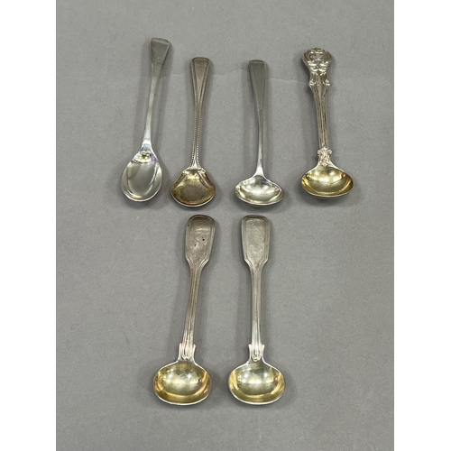 403 - A pair of Victorian silver mustard spoons, London, 1838 for William Eaton in fiddle and thread patte... 