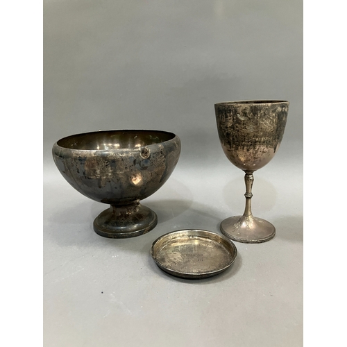 367 - Three items of 19th and early 20th century silver all engraved and/or A/F, total approximate weight ... 