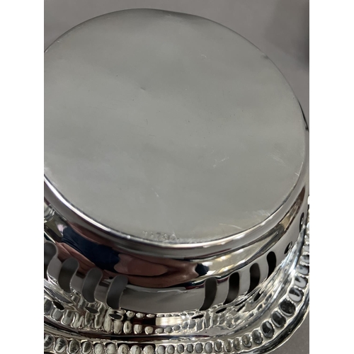 363 - An Edward VII silver bon bon dish, Birmingham 1906 for Charles S. Green & Co Ltd, quatrefoil outline... 