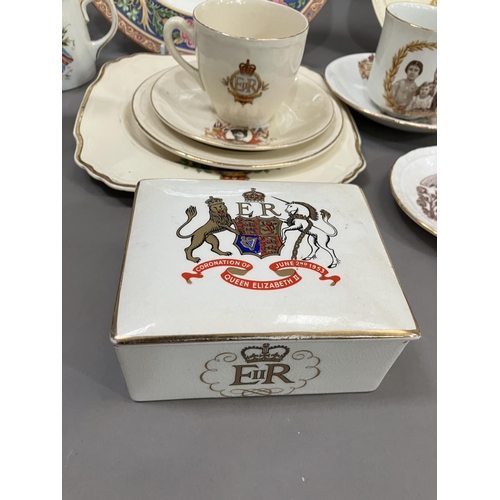 96 - A quantity of royal commemorative ware including items for Edward VII, Edward VIII, George VI, Queen... 