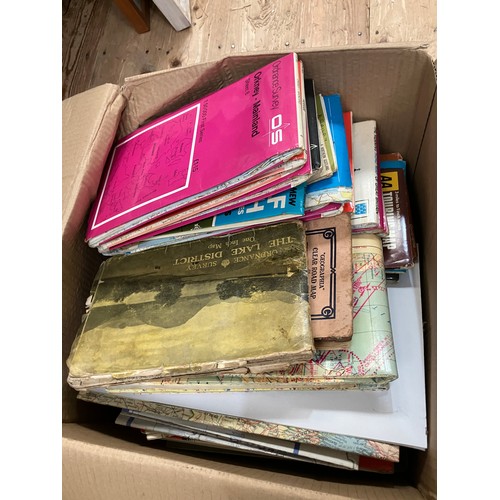 276 - A quantity of vintage and later Ordnance Survey maps