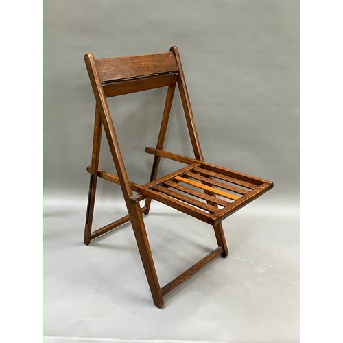 523 - A 1930/40s oak folding chair with slatted seat