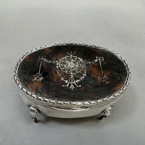 203 - An Edward VII silver and tortoiseshell pique dressing table box, London 1910 for William Comyns & So... 