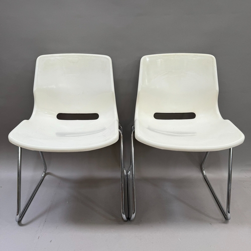 251 - A pair of Swedish chairs by Svanti Schoblom for Overman