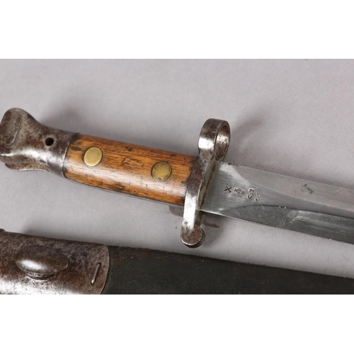 170 - A BRITISH 1888 PATTERN MK1 LEE METFORD BAYONET 30cm double edged blade stamped with crown 11 '01 EFD... 