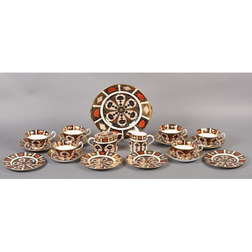 275 - A ROYAL CROWN DERBY COMPOSITE TEA SERVICE OF IMARI PALETTE, pattern 1128, comprising six cups and sa... 