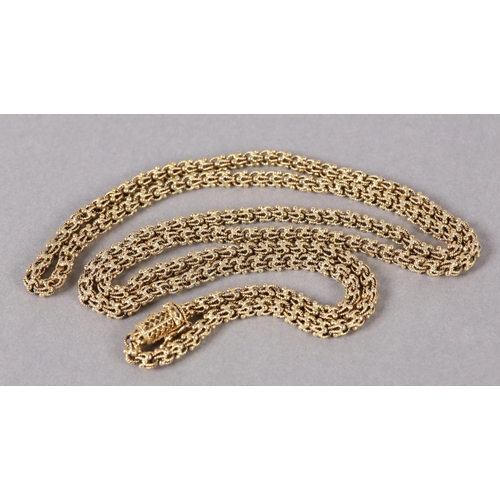 377 - A NECKLACE IN BEADED AND TWISTED WIRE LINKS of 14ct gold, Sheffield (import) 1973, fastened with a m... 