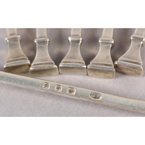 330 - A SET OF SIX GEORGE V SILVER GRAPEFRUIT SPOONS, London 1929 for Josiah Williams & Co, square stem wi... 