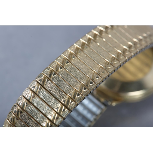 407 - A ROAMER GENTLEMENS ROTOPOWER AUTOMATIC WRISTWATCH in 14ct gold, no 9160 c1965 Swiss 21 jewelled lev... 