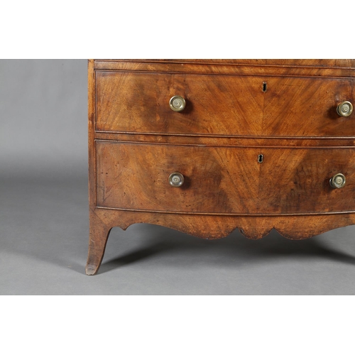 484 - AN EARLY 19TH CENTURY MAHOGANY BOW FRONTED CHEST OF FOUR GRADUATED DRAWERS, boxwood stringing, gilt ... 