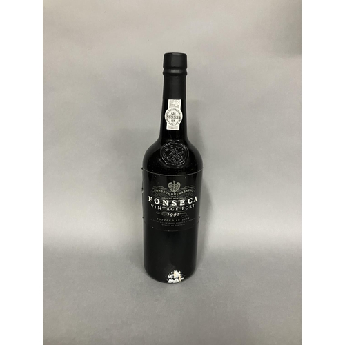 50 - FONSECA VINTAGE PORT 1992. 1 Bottle 75cl.