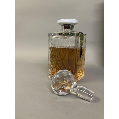 16 - GLENFIDDICH Special Reserve Malt Whisky in Edinburgh Crystal Square shoulders Decanter with stopper ... 