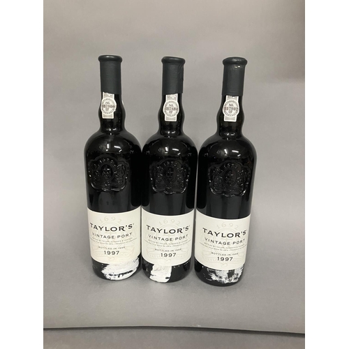 52 - TAYLOR'S VINTAGE PORT
1997 3 Bottles 75cl 20.5%
Bottle Nos 0312, 0314, 0318