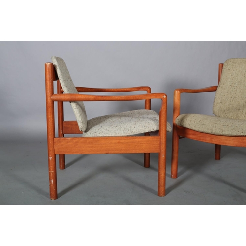 43 - A pair of Ercol '773' armchairs, c1990, upholstered in oatmeal cloth, on rounded legs