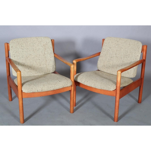 44 - A pair of Ercol '773' armchairs, c1990, upholstered in oatmeal cloth, on rounded legs