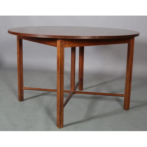 4 - Gordon Russell (1892-1980), A mahogany table design no386, originally designed in 1925, circular wit... 