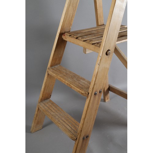 136 - A pair of vintage wooden step ladders, 93cm high