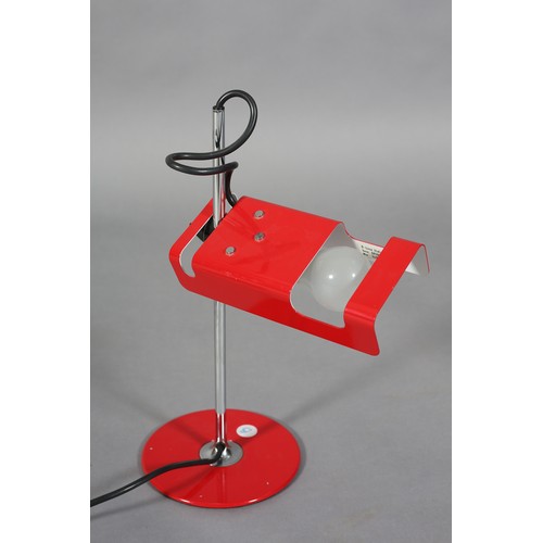 18 - Joe Columbo (1930-1971) for Oluce, Italy, Spider table lamp in red, 1967, winner of the 1967 Compass... 