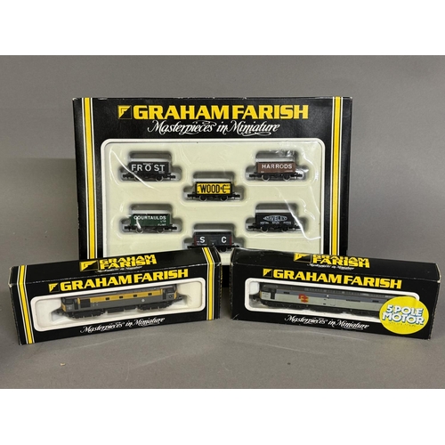 459 - Two Graham Farish N Gauge diesel locomotives, including 8008 ‘The Silcock Express’ and 8312 ‘Sultan’... 