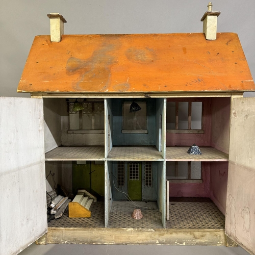 501 - Early 20th century Tudor-style dolls house with integral garage, opening rear, wiring for lighting a... 