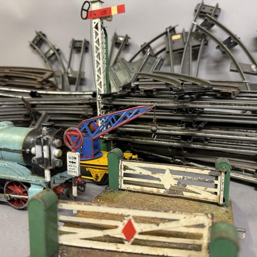 477 - Three Meccano Hornby clockwork steam engines and tenders, models 500, 501 and 6161, a LMS Furniture ... 