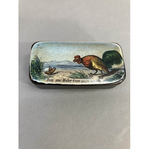 230 - A 19th century papier mache snuff box with hinged cover, the lid painted with rooster and chick, 'Do... 