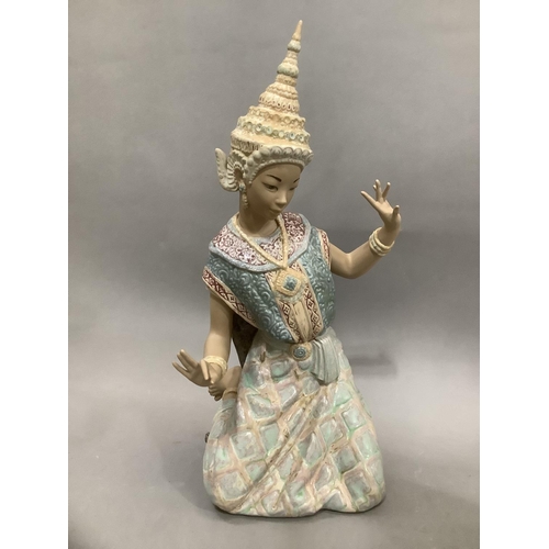 74 - A Lladro figure of a Thai dancing girl, no.2069, 44cm high