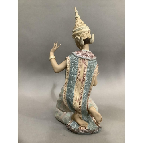 74 - A Lladro figure of a Thai dancing girl, no.2069, 44cm high