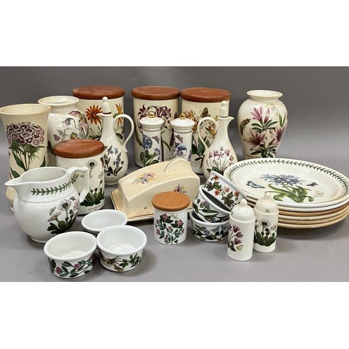 101 - A collection of Portmeirion Botanical Garden pattern tableware comprising six dinner plates, two vas... 