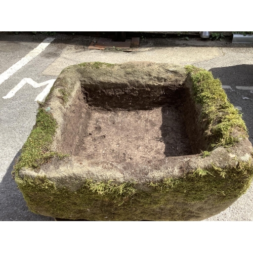 399 - A garden stone trough, 65cm x 57cm