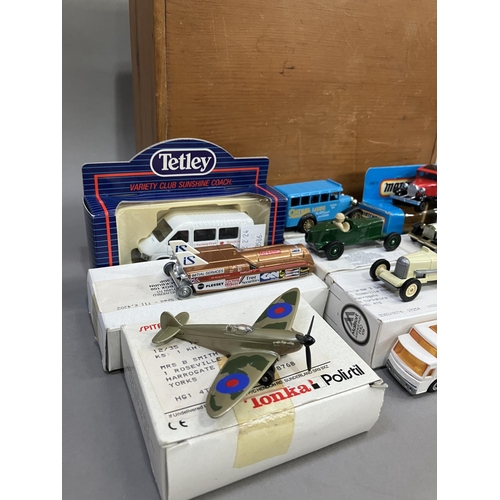 452 - A collection of Matchbox, Corgi, Lledo and Tonka models, including Thrust 2, Alitalia Airport Coach,... 