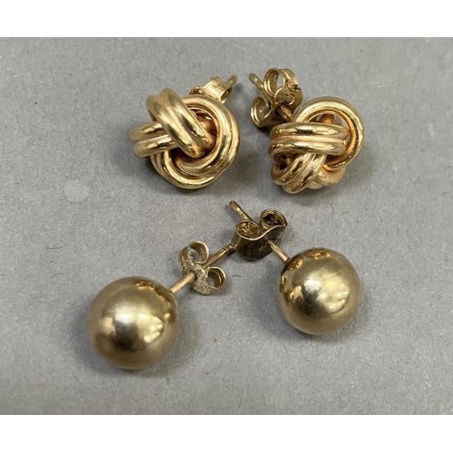 270 - Two pairs of 9ct gold ear studs, total approx. weight 3.5g