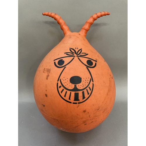 465 - Retro space hopper