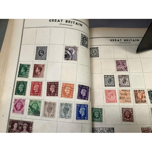 55 - A large collection of World and GB 19th and 20th century stamps in five ring binders and five books,... 