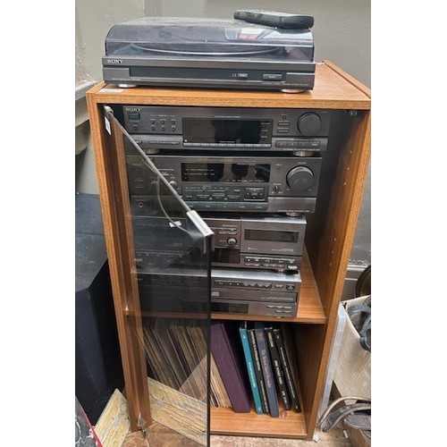 484 - A Sony stereo system with turntable, tuner, cassette player, 5-disc CD-player, amplifier