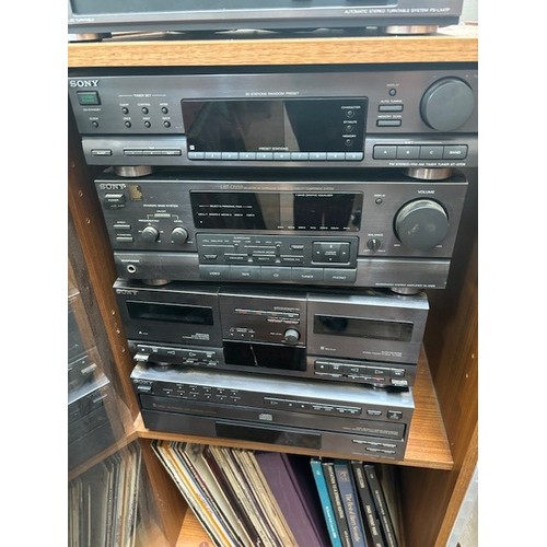 484 - A Sony stereo system with turntable, tuner, cassette player, 5-disc CD-player, amplifier