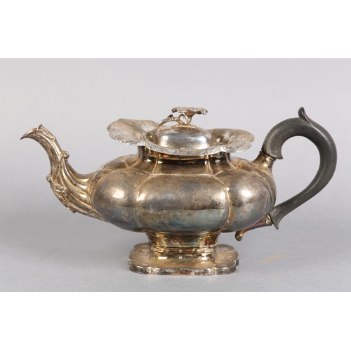 221 - A 19TH CENTURY SILVER TEAPOT, compressed melon form with engraved collar, the semi-domed cover with ... 