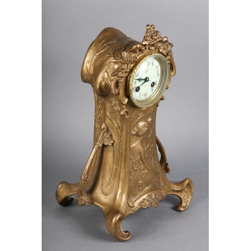 131 - AN ART NOUVEAU GILT METAL MANTEL CLOCK, having a circular porcelain dial with black Arabic numerals ... 