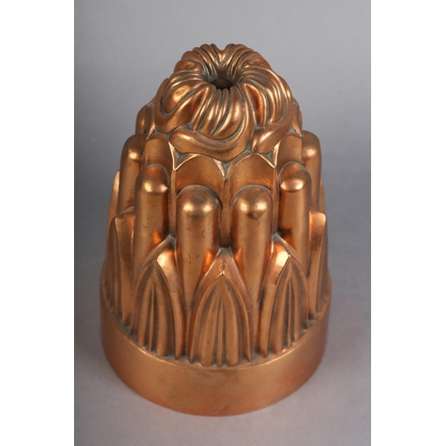 87 - A 19TH CENTURY COPPER JELLY MOULD BY SMITH AND MATTHEWS, stamped with maker's mark and no.207, 14.5c... 