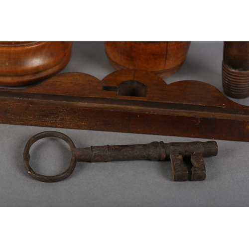 113 - A 19TH CENTURY TURNED FRUITWOOD BARREL-SHAPE BOX AND COVER, 9.5cm high, a turned bowl and cover, 6cm... 