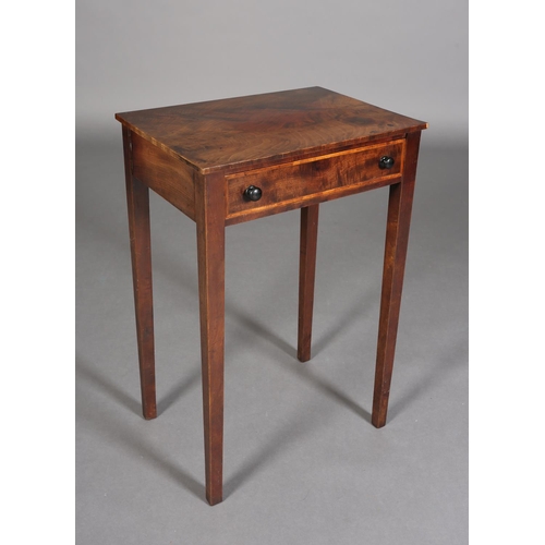 350 - AN EARLY 19TH CENTURY FIGURED MAHOGANY AND SATINWOOD CROSSBANDED TABLE, having a frieze drawer with ... 