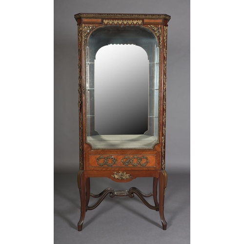 356 - A LATE 19TH/EARLY 20TH CENTURY KINGWOOD AND GILT METAL MOUNTED VITRENE, mirror lined, having a mould... 