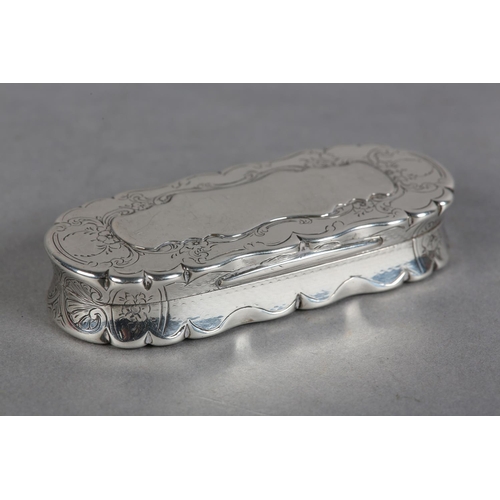 205 - A VICTORIAN SILVER TABLE SNUFF BOX, Birmingham 1862 Frederick Mason, foliate and engine turned, with... 