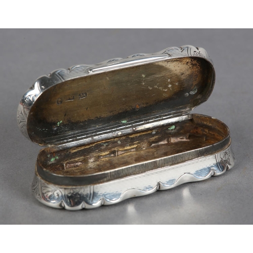 205 - A VICTORIAN SILVER TABLE SNUFF BOX, Birmingham 1862 Frederick Mason, foliate and engine turned, with... 